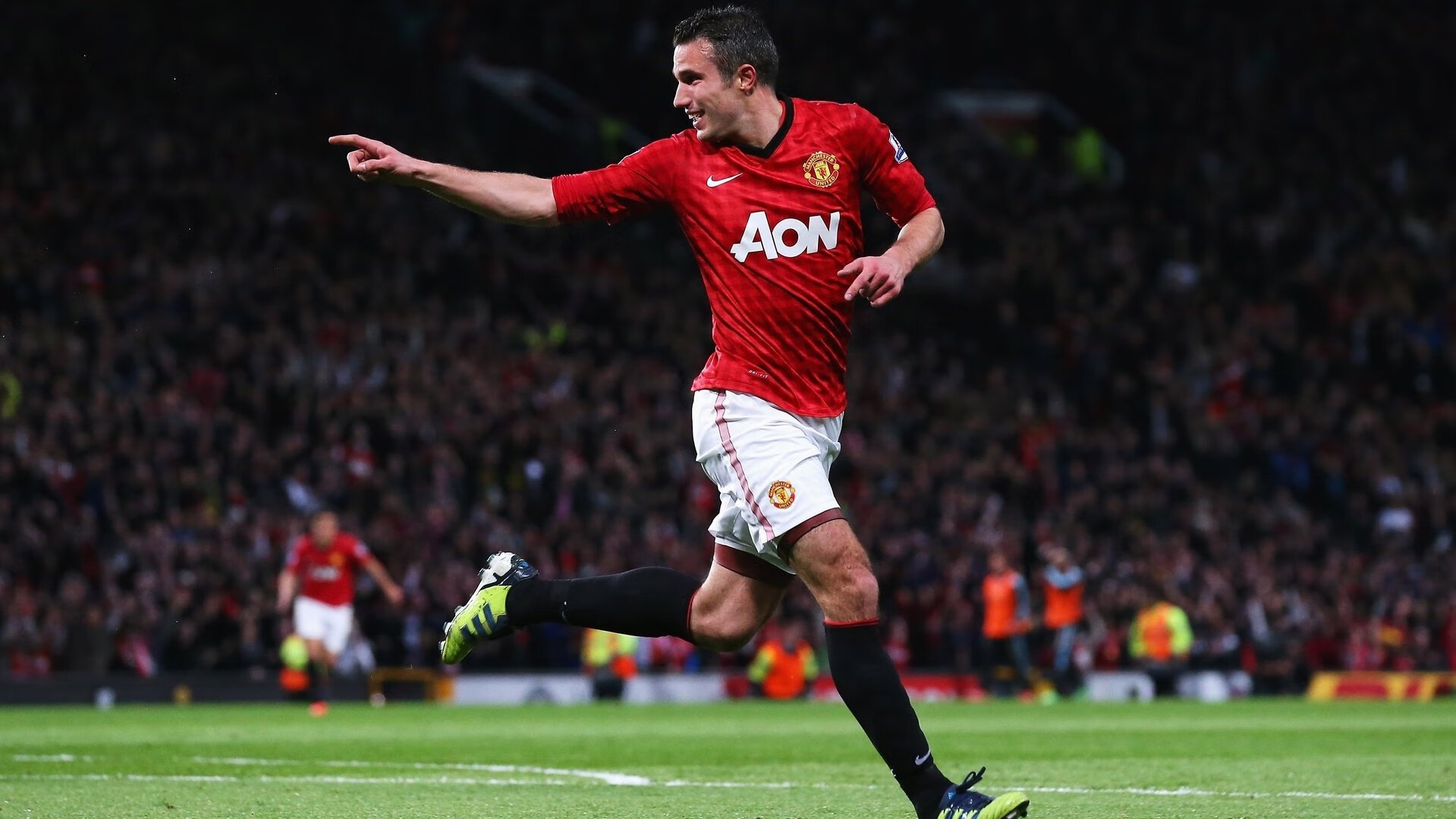 “荒漠流星：沙丘上的极速追逐”，沙漠流沙